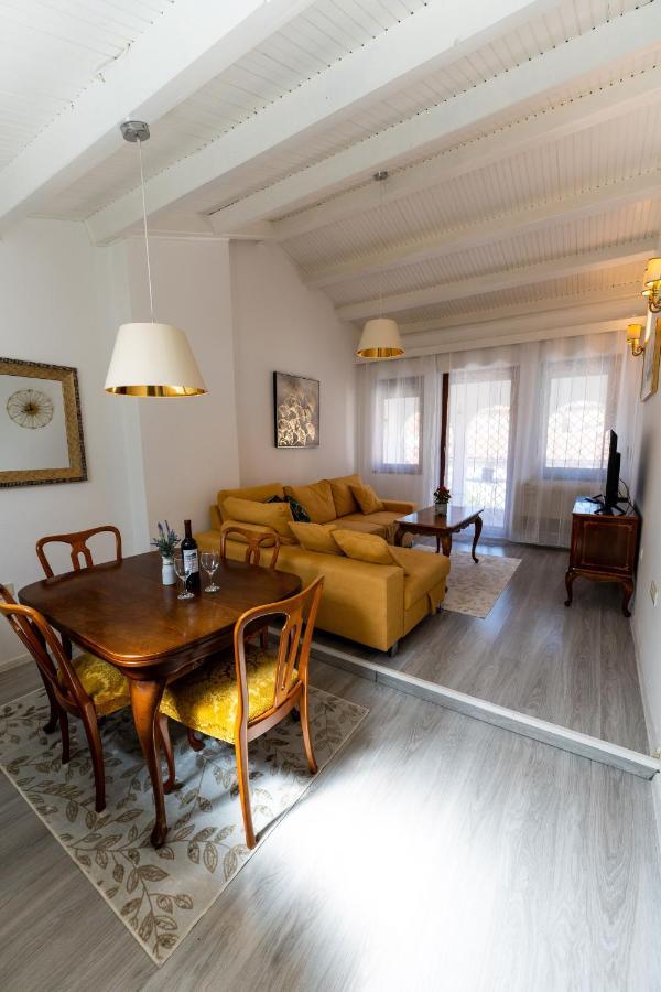 Apt Mia Apartment Zadar Exterior photo